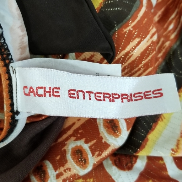 Cache Dress! - Picture 2 of 8